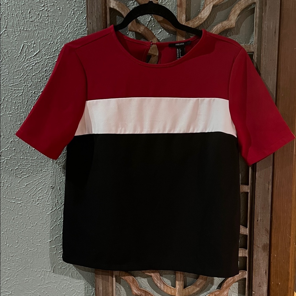 Colorblock Style Tee